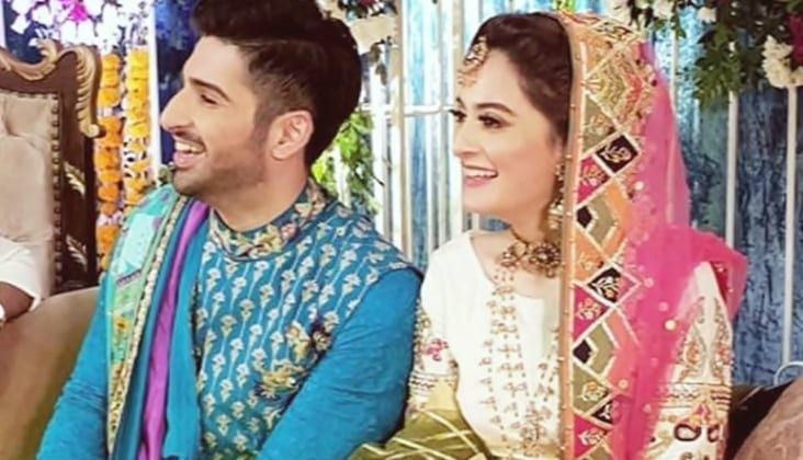 Aineeb's Mehndi photos will make you feel as if you were there!