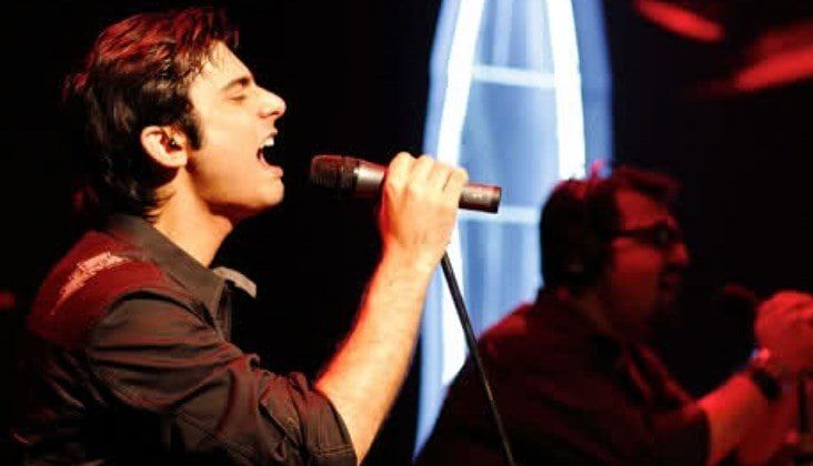 This Celebrity Got Fawad Khan as a Fan!